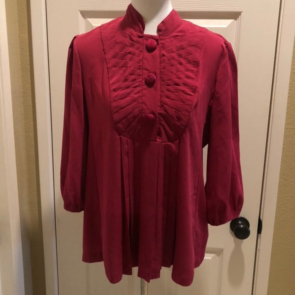 Beautiful fucsia top NWT by Nicole Miller